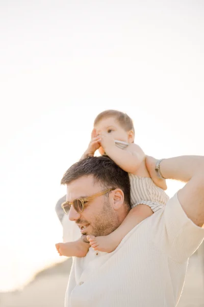 lunettes bonheur main amour gris